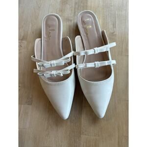 Lulus Womens White Bow Casual Classic Pointed Mules Flat Slip-on Size 10